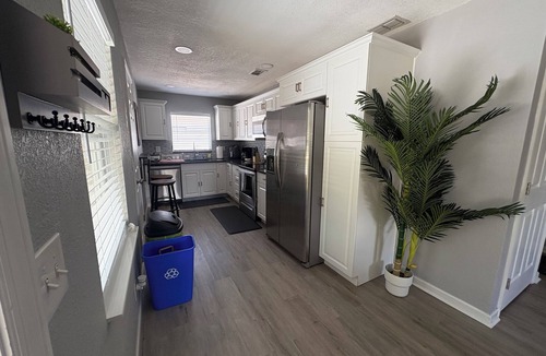 Port Tampa City House | Move-In Ready 3BR Near MacDill AFB. All Utilities Included + Fast WiFi