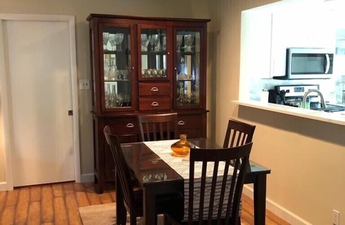 Central Naples Condo | Naples Bath and Tennis Club-Sanchez Tennis Academy
