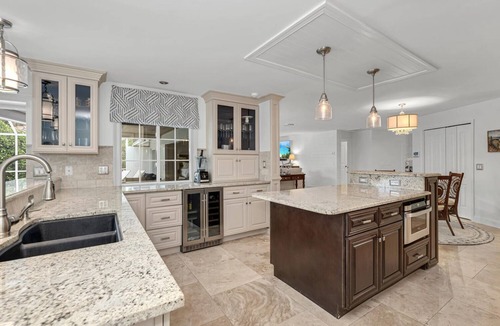 Park Shore House | Naples Coastal Beach Cottage W/Private Pool - Walk to the Beach & Waterside!