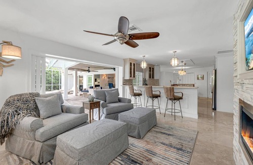 Park Shore House | Naples Coastal Beach Cottage W/Private Pool - Walk to the Beach & Waterside!