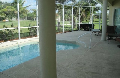 Naples House | Naples golf course property,Lely.3 Bedroom, 3 Bathroom Home with Pool.