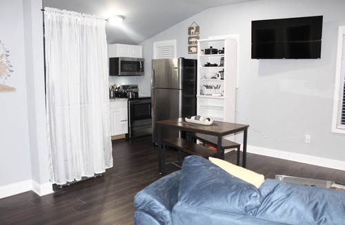 LaGrange Cottage | Nature Lover’s Dream: Perfect for Extended Stays, Near Callaway, Spacious Parking, Close to Park