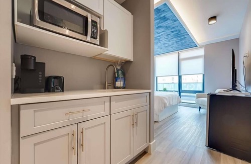 Port Morris Hotel | near Stadium Studio Q BR | Close to Stadium