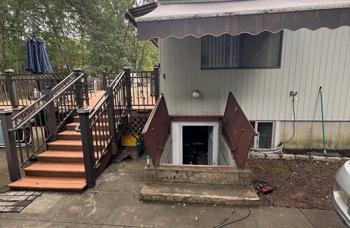 Sag Harbor House | Need a nice room? 3 min walk to beach & 2 miles from town & separate entrance!