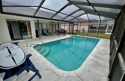 Spring Hill House | New 3-bedroom pool house in tranquil Spring Hill