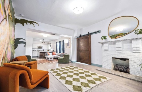 Tampa Heights House | [NEW] 6BR Pool Villa | Sleeps 16 | Near Downtown