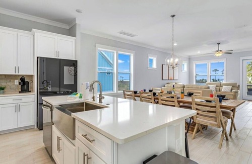 Port St. Joe House | NEW Bayside Bliss - Sunset View - Private dock access to bay - Close to Beach