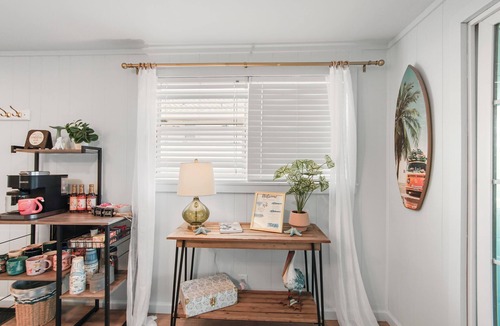 Kiska Beach House | NEW Beach Townhouse-GREAT Location-Walk to Beach