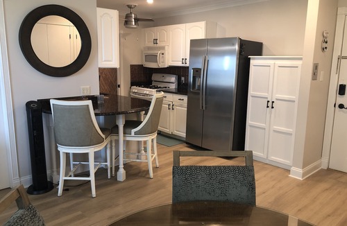 South Haven Condo | NEW! BEACHFRONT LAKE VIEW Lake Michigan 1BR-private beach/heated pool/sundeck!