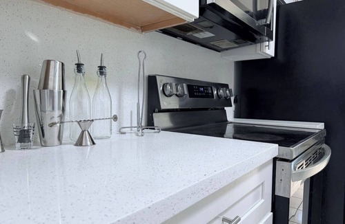Miramar House | NEW Casa Vela | 4 car parking+15 min to FTL+Games