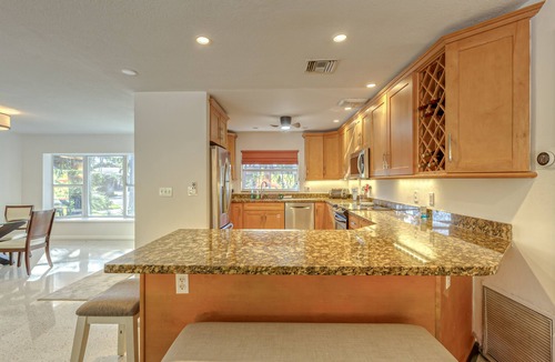 Coral Heights House | NEW Intro Rate! Pool Home, Game Room, Mins to Beach and Nightlife!
