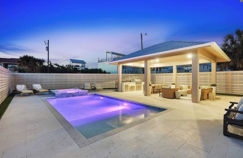 Hollywood Beach House | NEW LUX Laguna Tides | Pool, Golf Cart, Bikes
