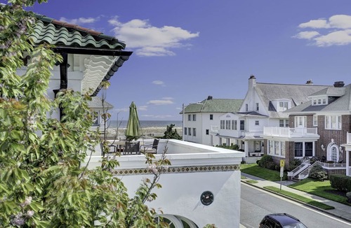 Atlantic City House | New Luxury OCEAN VIEWS! Mansion! Private HEATED saltwater Pool, HOT TUB/jacuzzi