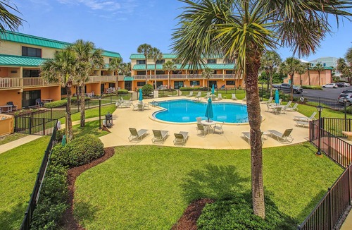Butler Beach Condo | New! Summer Deal: Free Fun and Beach Gear Credit