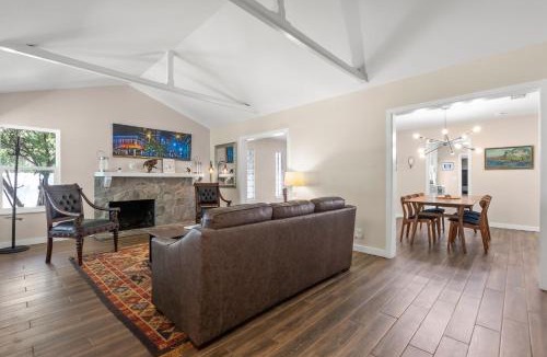 New Suburb Beautiful House | NEW Sunset Serenity - South Tampa Home with Pool