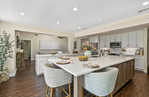 North Palm Beach House | (NEW) Tiki Palm House | Poolside Chef’s Kitchen