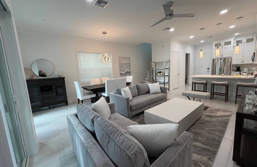 Stuart House | New Waterfront Townhome Community in the Manatee Pocket! 3BDR/2.5BTH.