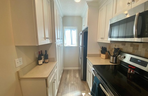 Crescent Beach House | Newely renovated Oceanview Townhouse
