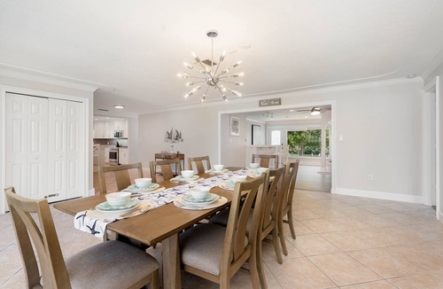 Cocoa Isles House | Newly remodeled. Waterfront. 7 min walk from the beach!