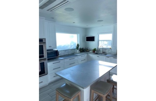 Wilbur-By-The-Sea House | Newly renovated home directly on the beach! 25% discount Aug 25-31 & Sep 14-18!