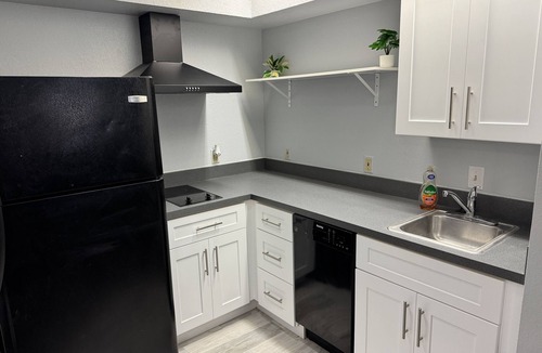 Southwest Orlando Condo | Newly renovated 1-Bedroom Condo Near Universal studios/Orlando, with pool.
