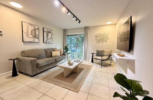 Gainesville House | Newly Renovated 2BR Near UF & Shands