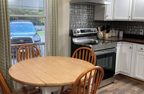 Granville Summit Apartment | Newly renovated 3-bedroom 2 bath pet friendly unit on Barclay Mountain.