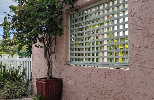Anna Maria House | *NEWLY RENOVATED* Boutique Spanish-Style Villa - perfect for family & friends