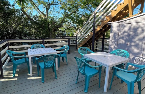 Cape May Apartment | Newly renovated Kitchen, 1 block from the Beach-1st Floor-Linens&Towels included