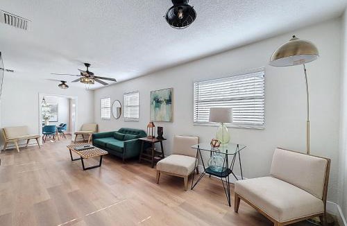 Tampa Heights House | Newly Renovated | Minutes to Riverwalk & Beaches | Tampa Heights