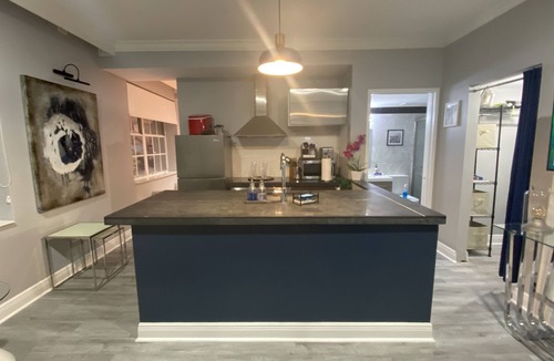 South Pointe House | Newly renovated One bedroom minutes from Down Town.