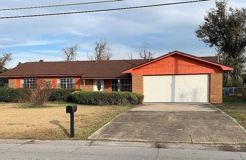Parker House | Nice & Affordable Panama City Home