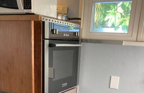 St. Petersburg Cottage | Nice, clean 1br cottage near Treasure Island