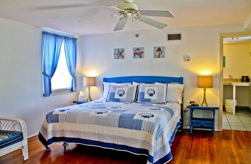 Historic District Bed & Breakfast | Night Swan Intracoastal B&B