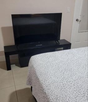 North Miami Beach House | NMB House Park Beach Nearby