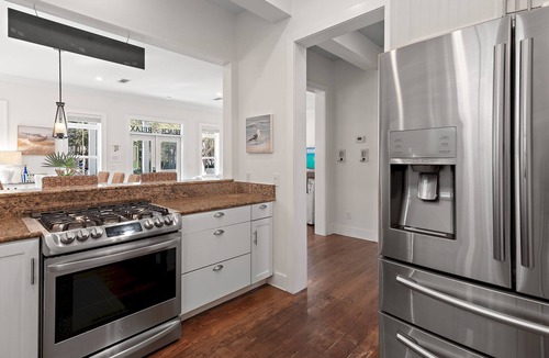 Seagrove Beach House | NO HASSLE BEACH ACCESS! 3 bd, 3ba, 2 Pools, Pet Friendly-10% off 7-day rentals