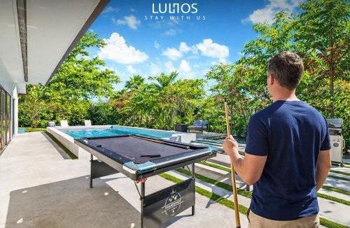 Ludlam House | NO Sunny Days Escape Miami, Pool, 18min to Airport L72