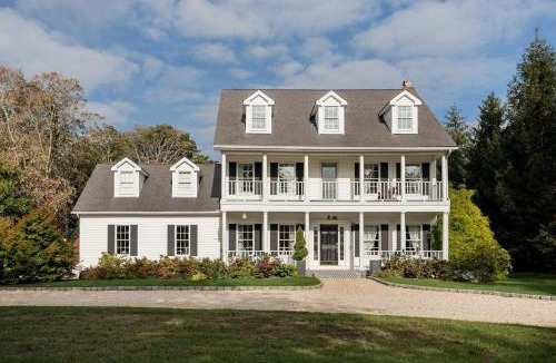 Laurel House | North Fork Oasis Heated Pool, Hot tub