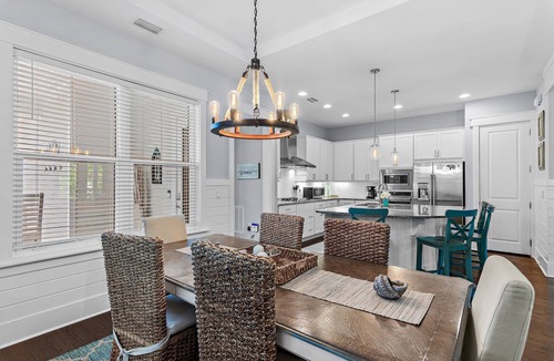 Santa Rosa Beach House | Nothing But Blue Skies 5 Bikes | 6-Seat Golf Cart | 2 Resort Pools, Pickleball Courts