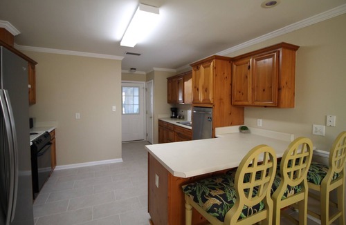Valdosta House | Oak Garden Getaway - Prime Valdosta Location Convenient to Everything