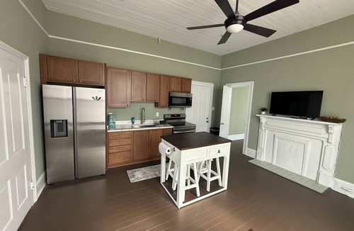 Americus Apartment | Oasis Retreat Charming, newly renovated 1/1 in the heart of downtown