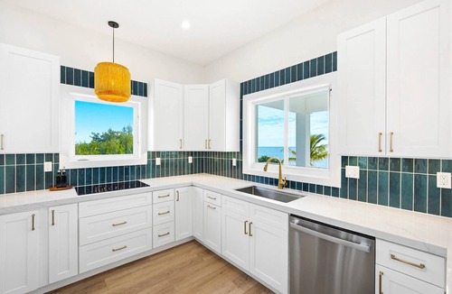 Sugarloaf Key House | Ocean Acres: 3BR Oceanfront Estate on 20 Acres w/Heated/Chilled Pool & Dog-Friendly