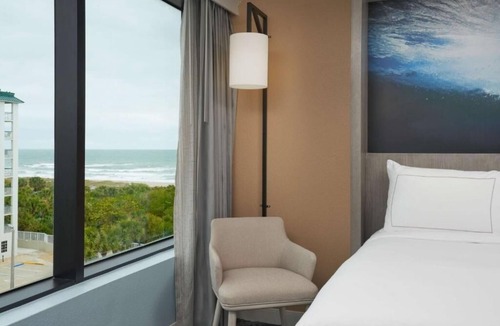 Cocoa Beach Hotel | Ocean Bliss | 4 Family-Friendly Rooms | Outdoor Pool, Tiki Bar, Beach Access