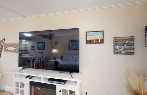 Point East Condo | Ocean front Condo, July 4th book your Holiday Week with us today before it gone!