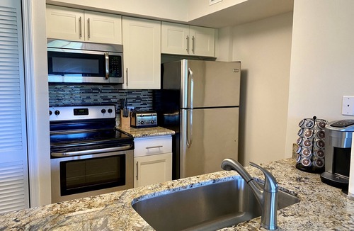 Tavernier Condo | Ocean Pointe - Beach, Pool, Tennis, Marina, Gigabit Internet and Next Gen Xbox!