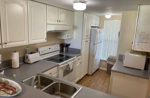 Point East Condo | Ocean View Ground Floor 2/2