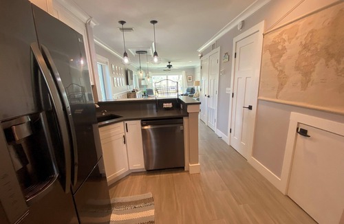 Crescent Beach Condo | Ocean view Townhouse 2 Bedroom 2 1/2 Bath Summerhouse Condo- 111