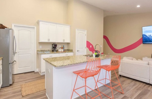 Mcelroys Belleview Villa | OCEAN VIEW | Retro Arcade | Game Room, Parking, AC