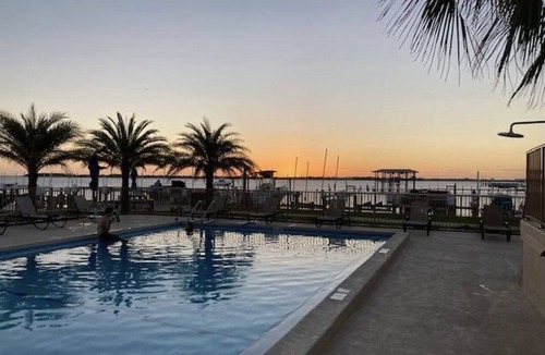 Panama City Condo | Ocean Views/Newly Renovated 2 Bedroom 1 Bath Condo
