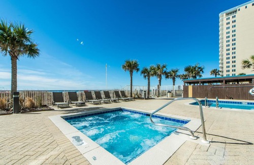 Long Beach Apartment | Ocean Villa 2004 by Emerald Coast Retreats Unit